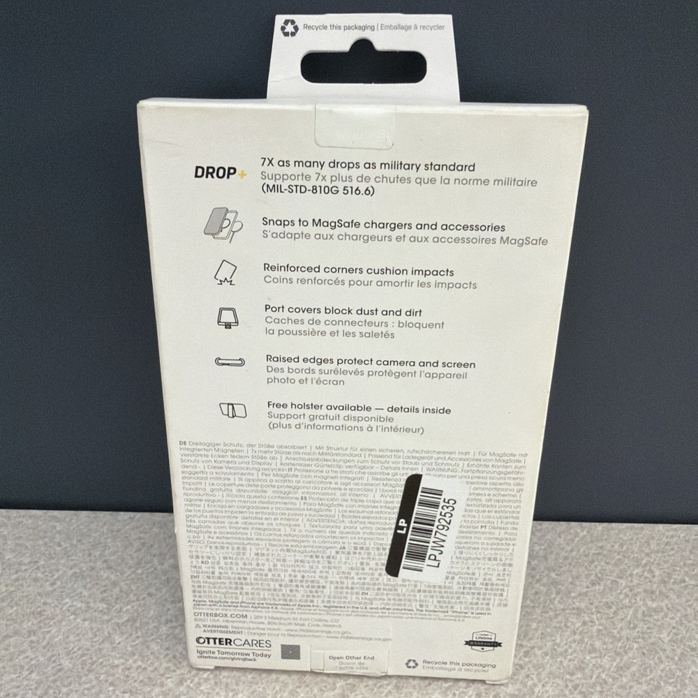OtterBox Defender Pro Series MagSafe Case for Apple iPhone 16 Plus - Black NEW ! - Picture 3 of 3
